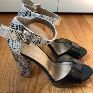 BCBG women’s platform heels size 6.5